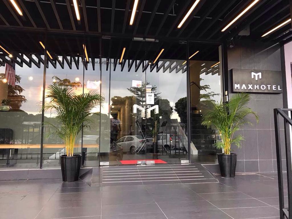 Max Hotel סובאנג ג'איה מראה חיצוני תמונה
