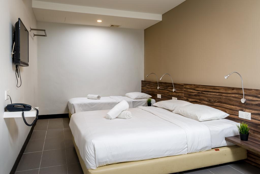 Max Hotel סובאנג ג'איה מראה חיצוני תמונה
